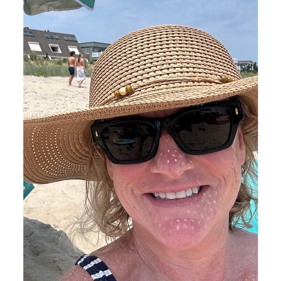 Meet your Posher, Mary anne - Picture 2 of 2